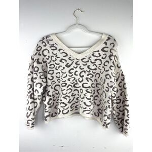 Vestique Cheetah Cropped V‎ Neck Sweater Size S
